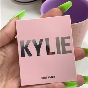 Kylie Cosmetics Highlighter
